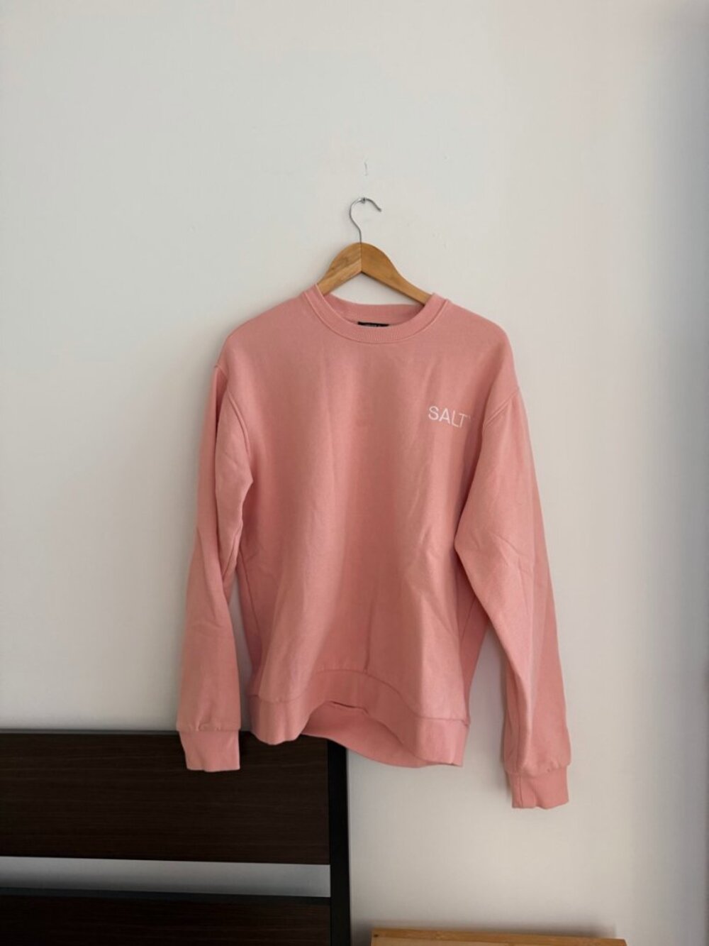 SALTY Pink Crewneck Sweatshirt Graphic Embroidered Logo Oversized